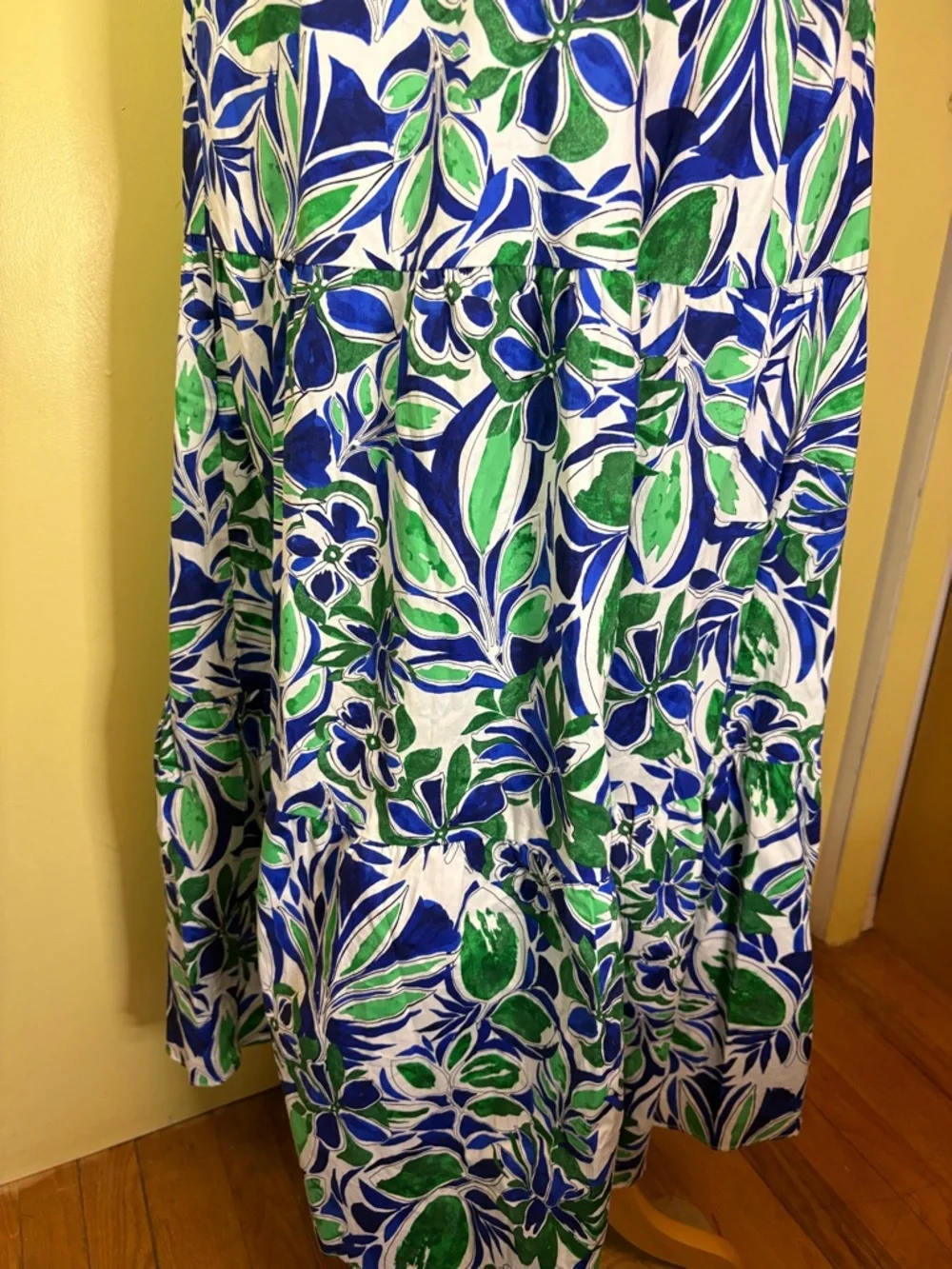 Maggy London Maxi Dress With Pockets - Picture 5 of 11